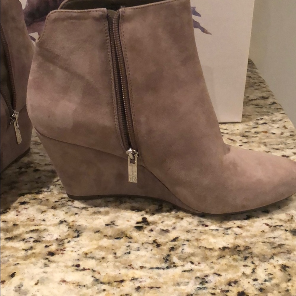 Jessica Simpson Booties - Picture 3 of 5